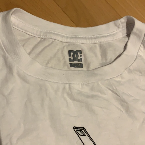 Boys graphic DC Short Sleeve Tee - size 14 - Picture 4 of 8